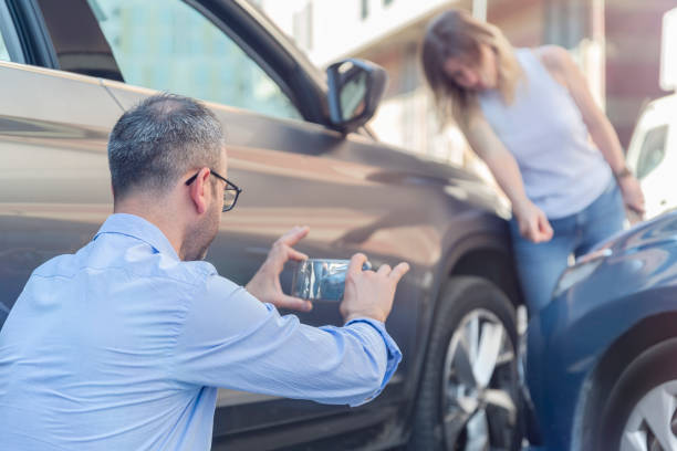 Professional Commercial Auto Insurance technician working in Aliceville, AL